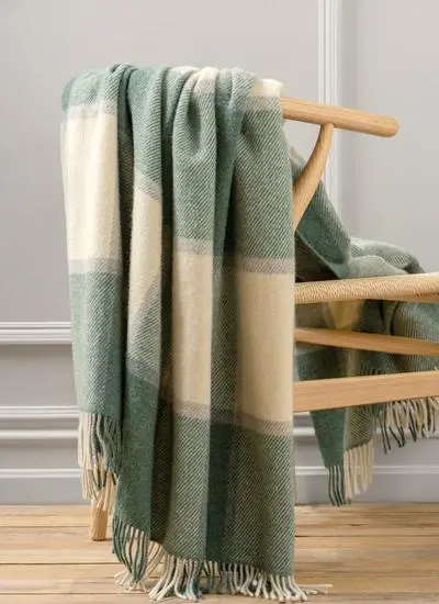 Foliage Check Pure New Wool Throw
